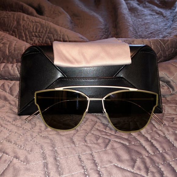 Dior Other - Dior Homme Sunglasses Matte Silver w Green lenses